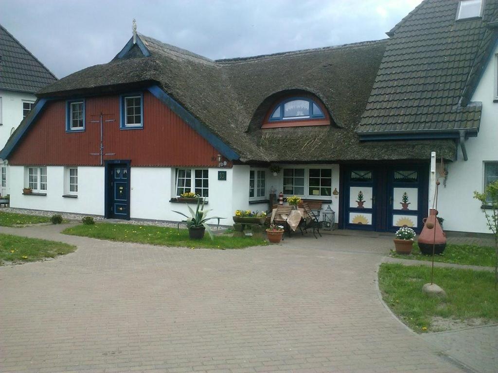 Pension Martens - Gaubenwohnung Wieck Exterior foto